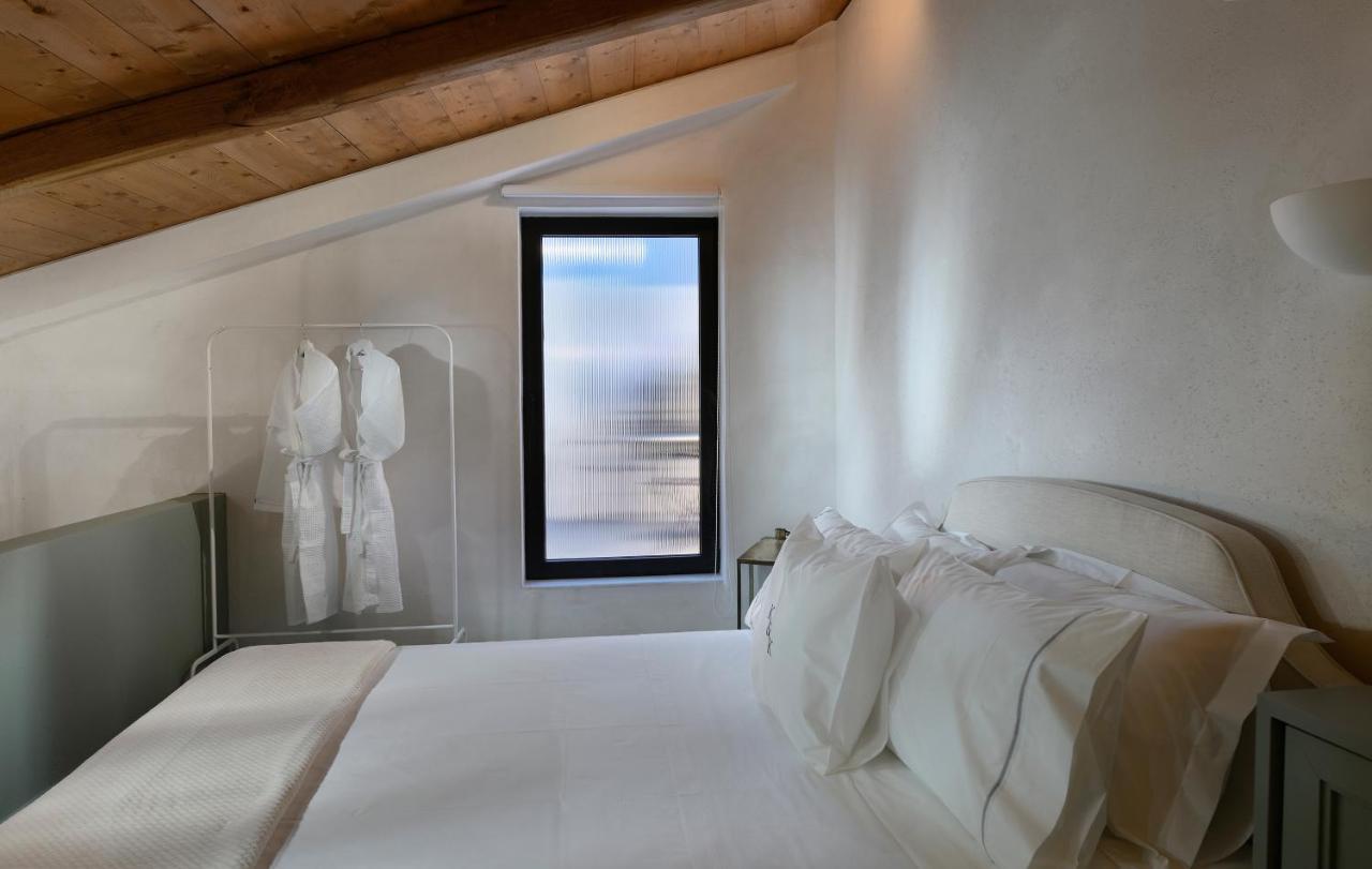 Athinaidos Quarters By K&K Apartment Athena Bagian luar foto